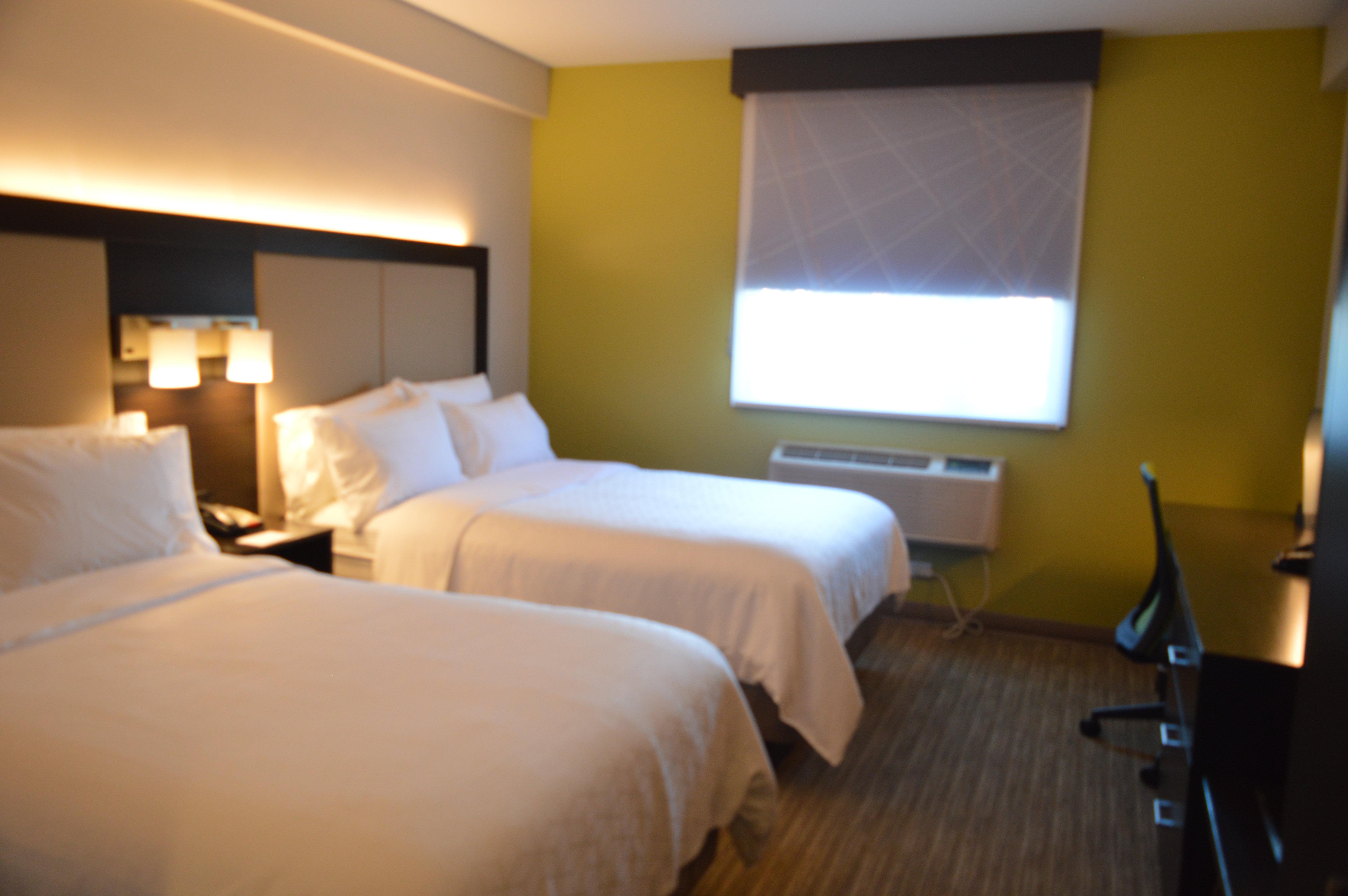 Holiday Inn Express Maspeth By Ihg New York Eksteriør billede