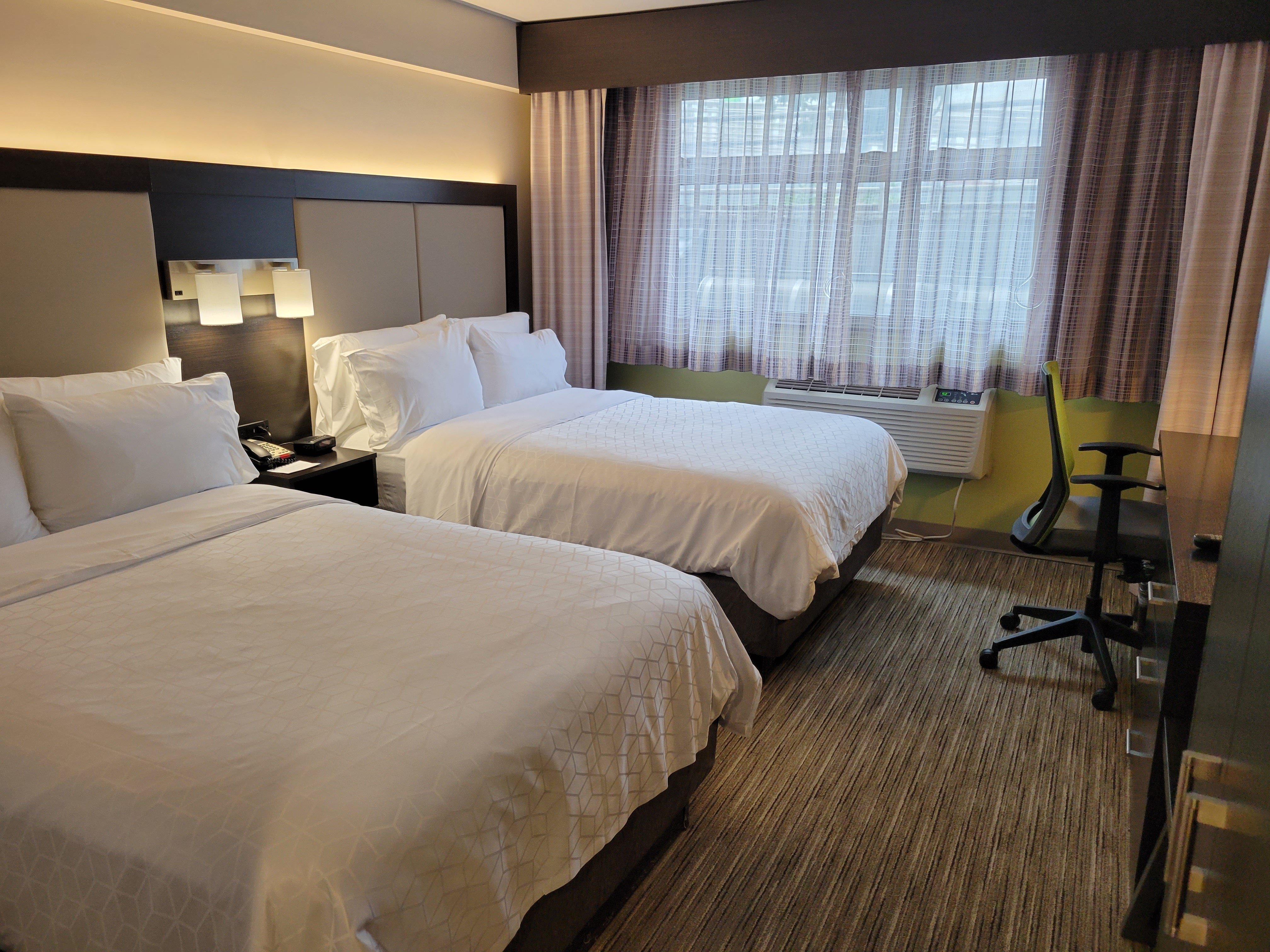 Holiday Inn Express Maspeth By Ihg New York Eksteriør billede