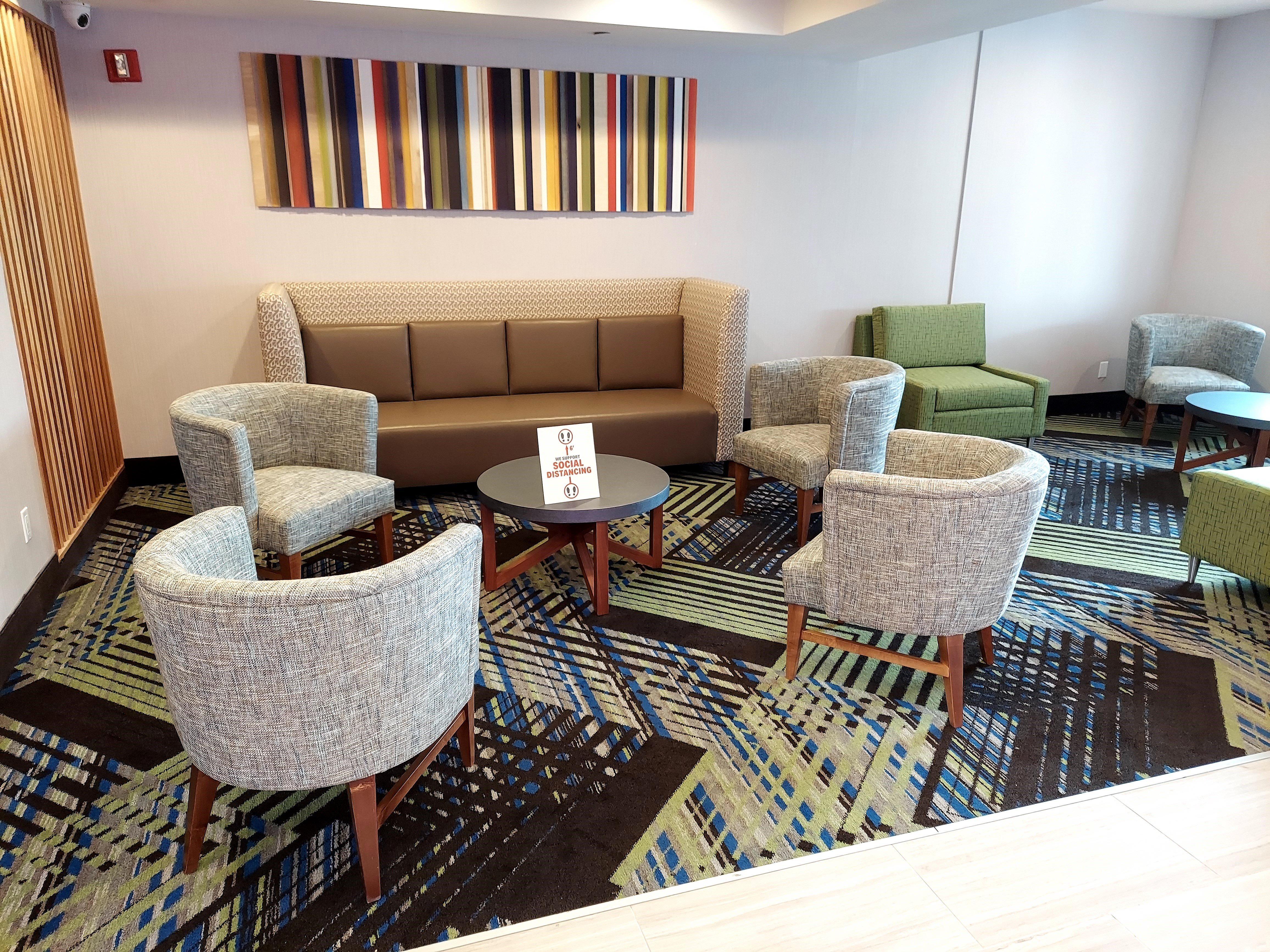 Holiday Inn Express Maspeth By Ihg New York Eksteriør billede