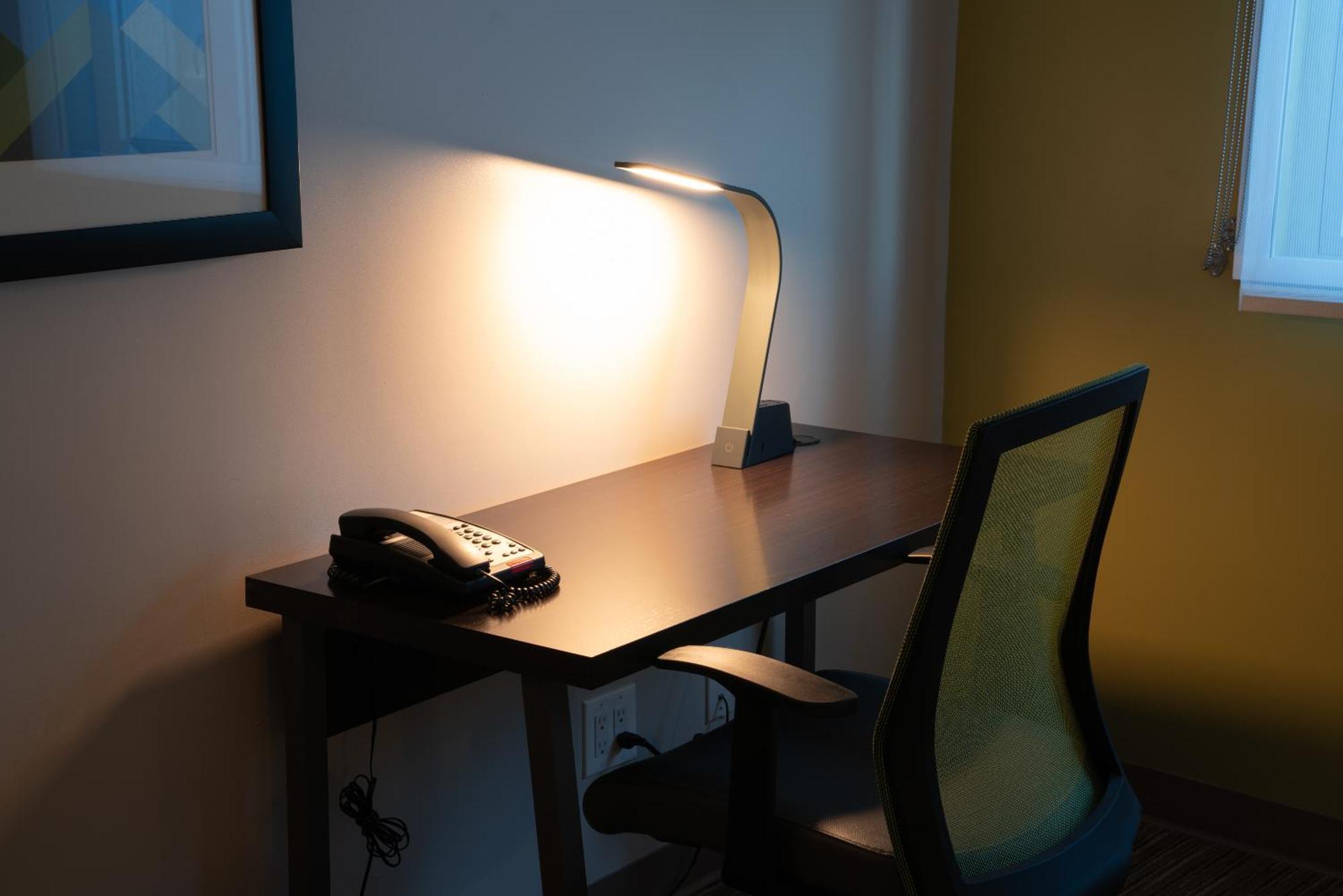 Holiday Inn Express Maspeth By Ihg New York Eksteriør billede